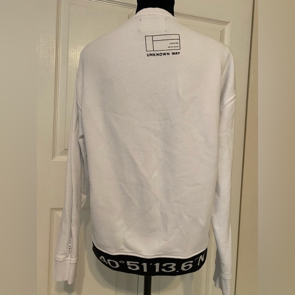 - Zara White Oversized Sweatshirt size S - Picture 2 of 10